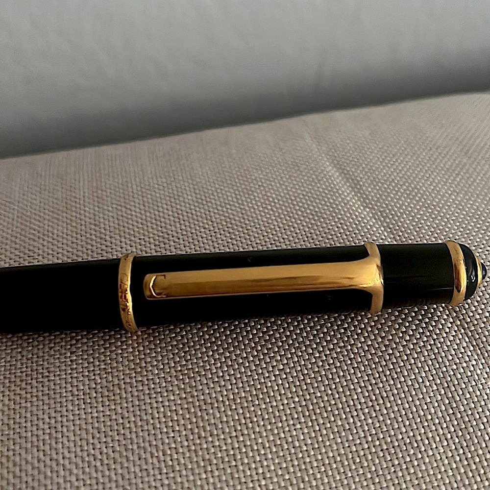 Cartier Diabolo pen